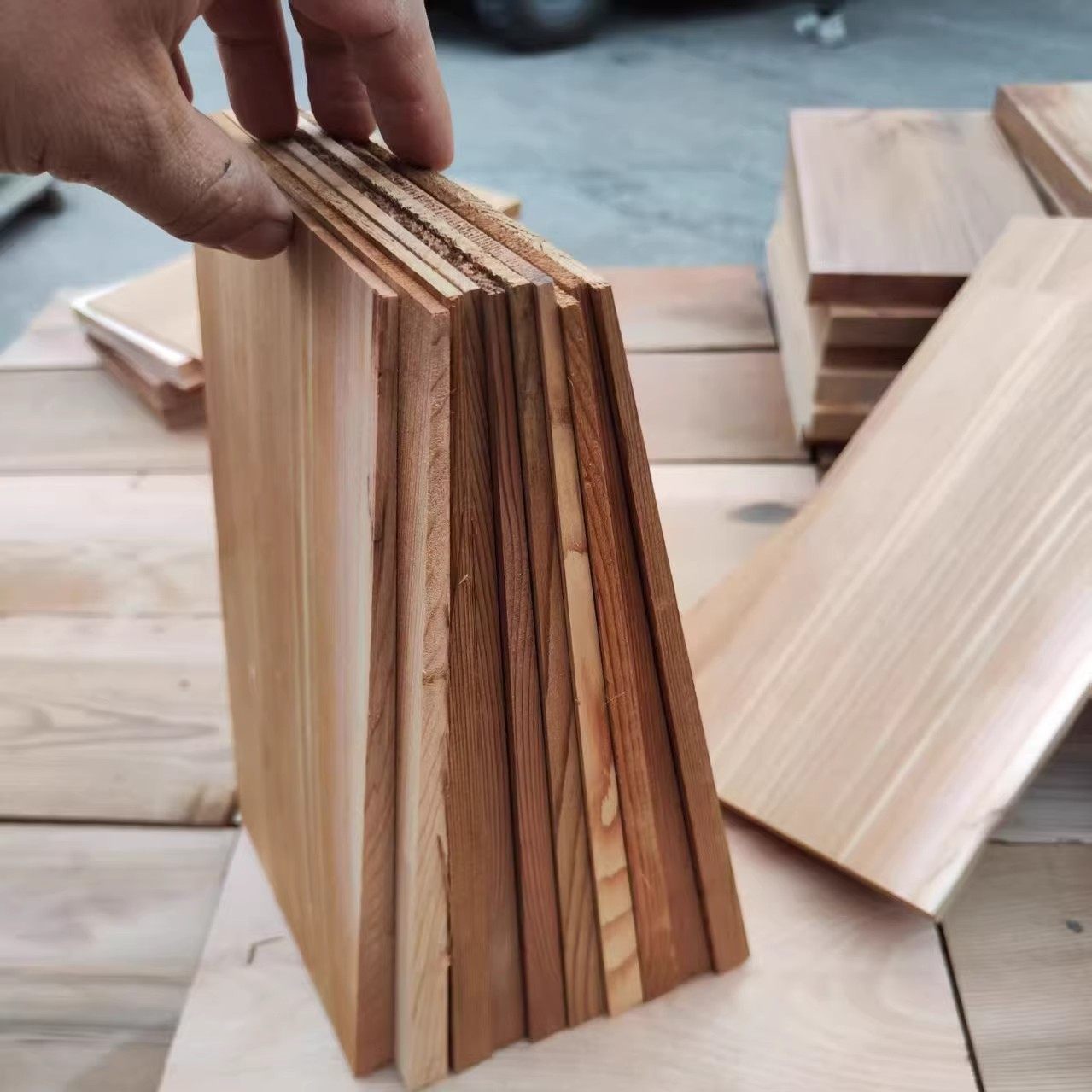 加拿大红雪松木瓦防腐无节香柏木网红店木屋顶烧烤板炭烤木瓦木片,淘宝优惠券,粉丝福利购,淘宝优惠卷