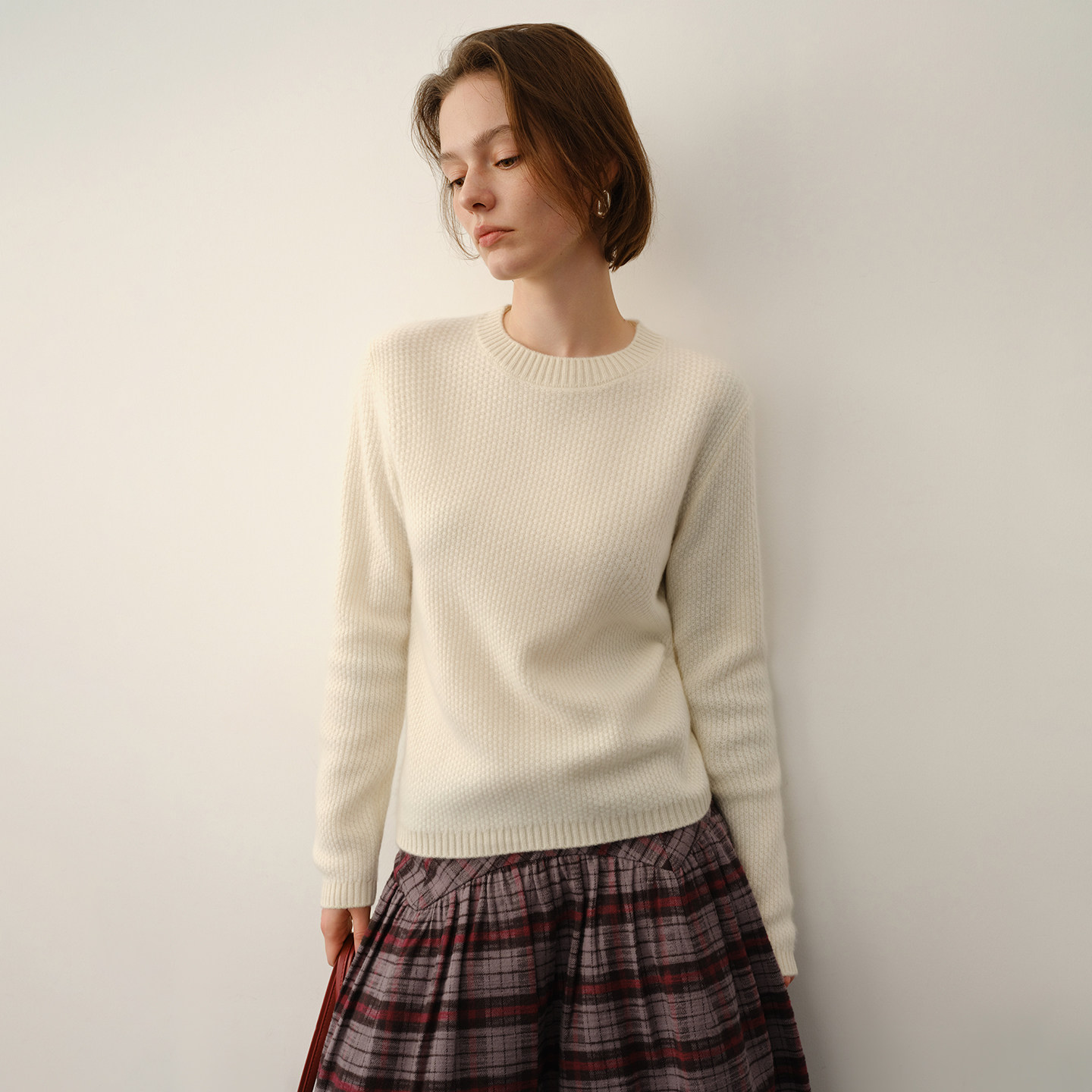 秋冬新款100%纯山羊绒衫女圆领加厚立体浮雕显瘦百搭针织打底毛衣,淘宝优惠券,粉丝福利购,淘宝优惠卷