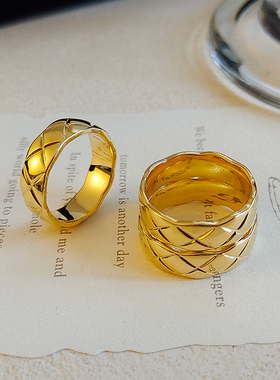 小香风菱格纹玫瑰金戒指女不掉色