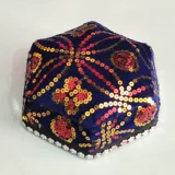 Синьцзян Девушка Шляпа Вэй Вэй коврик Шляпа Синьцзянс Девушка Девушка Шляпа Ше шестиугольная красная этническая специальная шляпа