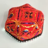 Синьцзян Девушка Шляпа Вэй Вэй коврик Шляпа Синьцзянс Девушка Девушка Шляпа Ше шестиугольная красная этническая специальная шляпа