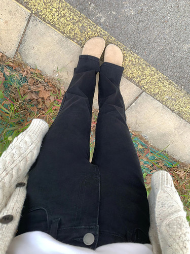 黑色开叉牛仔裤女秋冬新款胖妹妹mm高腰直筒弹力显瘦梨型身材裤子 - 图0