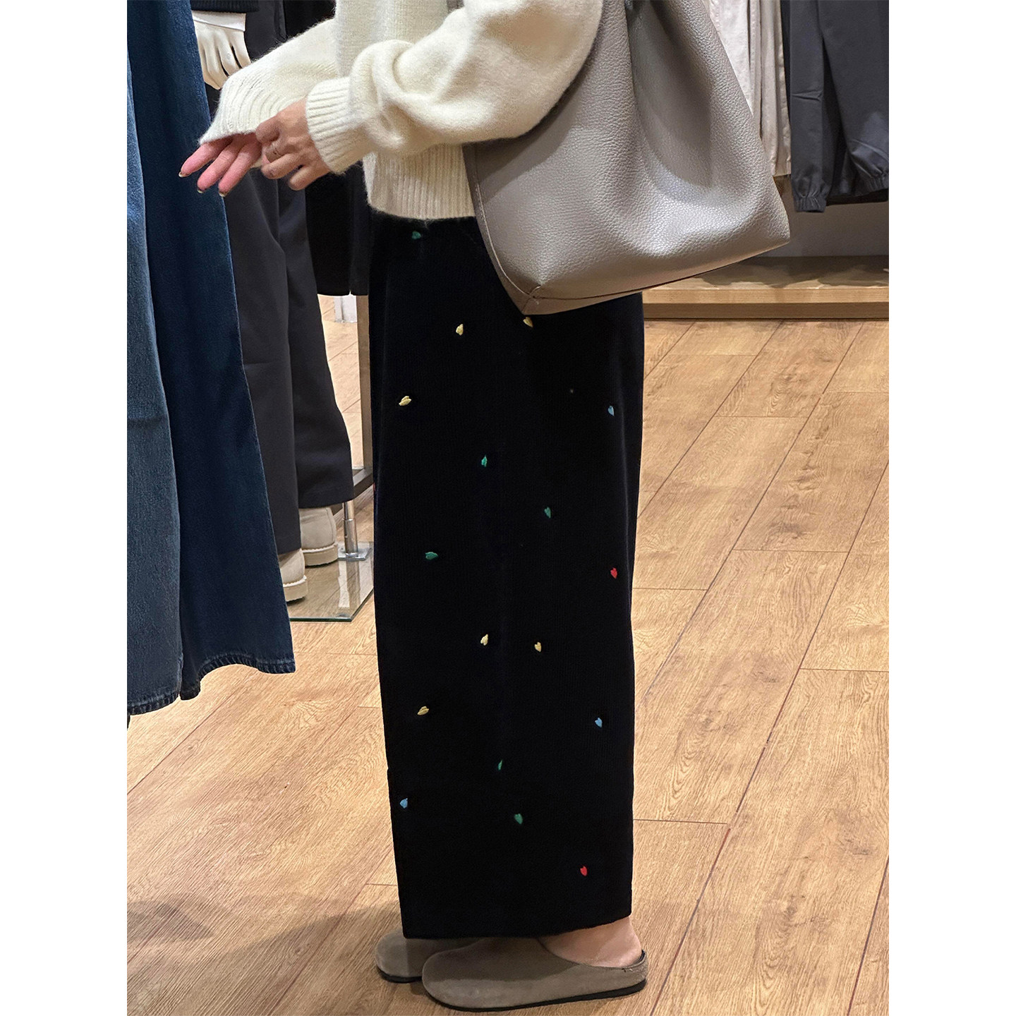 灯芯绒爱心刺绣阔腿裤女冬季新款胖妹妹mm高腰宽松显瘦九分休闲裤,淘宝优惠券,粉丝福利购,淘宝优惠卷