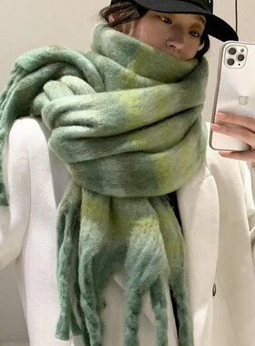 马海毛彩虹条流苏围巾女秋冬ins