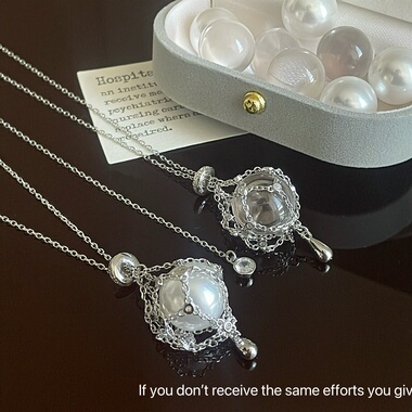 s925纯银天然白水晶捕梦网珍珠网兜项链高级感镶钻小众设计毛衣链