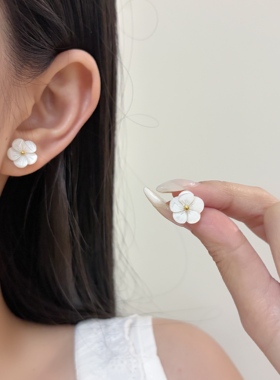 unbeaten轻奢花朵吊坠项链套装