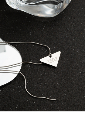 unbeaten三角流苏钛钢项链女