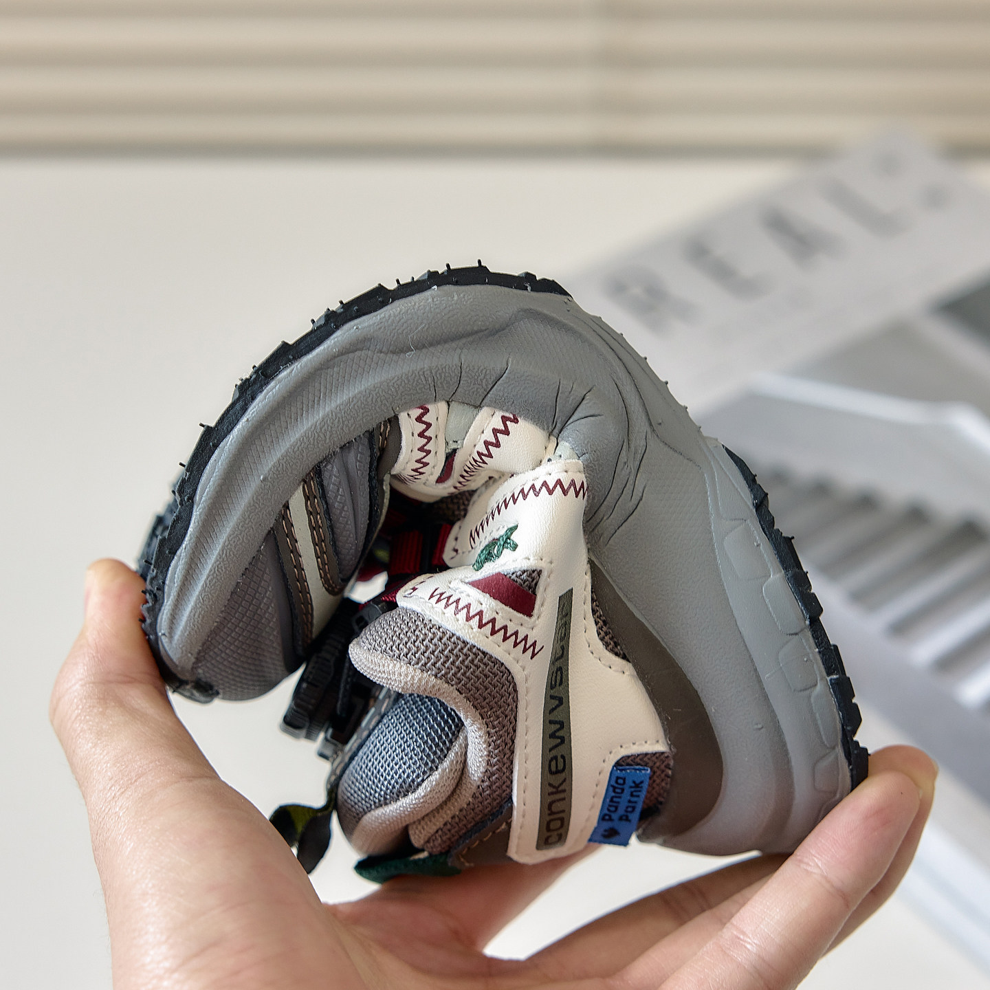 儿童老爹鞋男童鞋女童鞋子-旋转扣轻便运动鞋网面透气跑步休闲鞋,淘宝优惠券,粉丝福利购,淘宝优惠卷