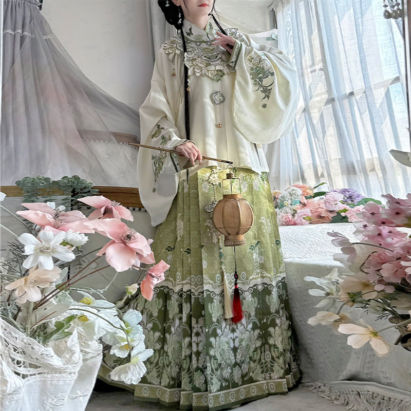 壹拾柒汉服女【秋云集】明制交领重工刺绣云肩一片式马面裙秋冬款,淘宝优惠券,粉丝福利购,淘宝优惠卷