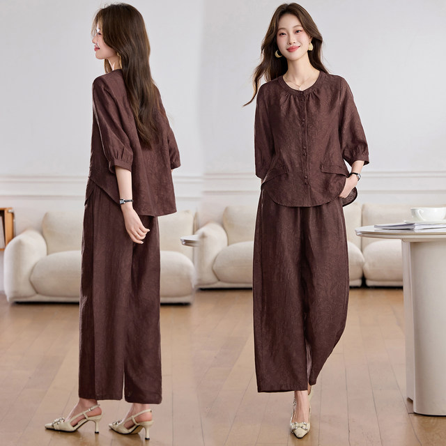 ຊຸດສອງສິ້ນ Tencel ແລະ linen ຍອດນິຍົມຂອງປີນີ້ເບິ່ງອ່ອນກວ່າໃນລະດູຮ້ອນ