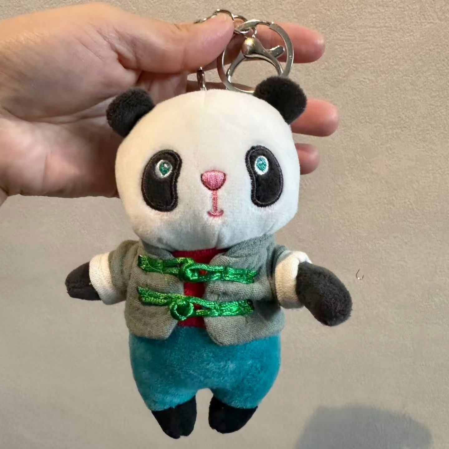 可爱熊猫挂件玩偶毛绒公仔钥匙扣冬装棉衣裤子熊猫背书包包小挂饰,淘宝优惠券,粉丝福利购,淘宝优惠卷