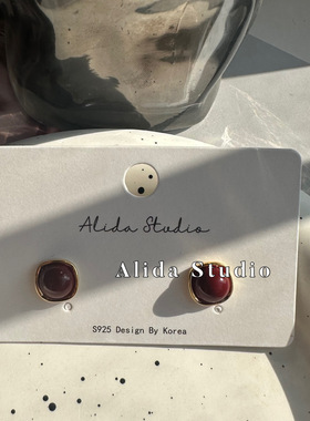 ALIDA925银针简约女新年红耳钉