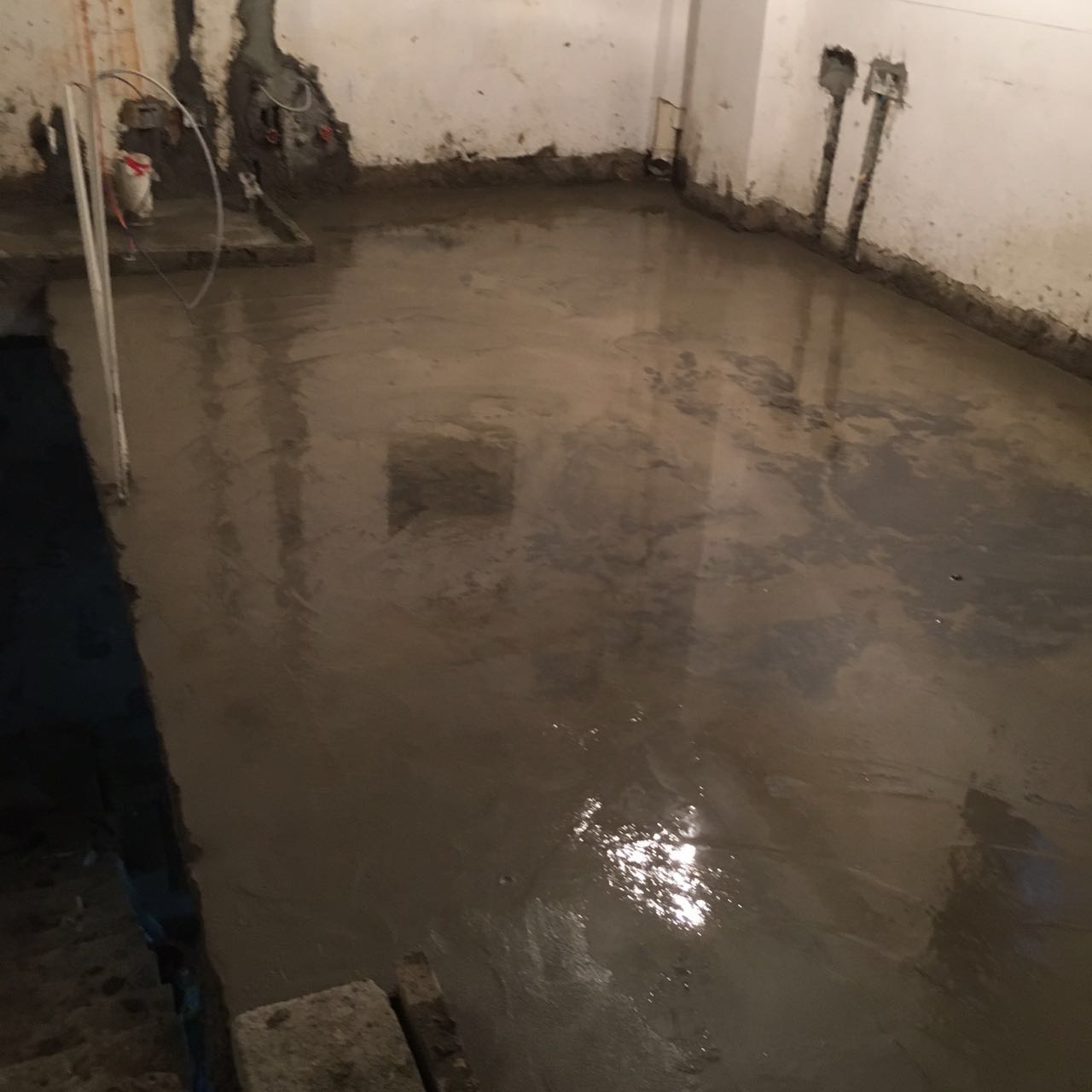 Guangzhou fully packaged repair of old houses, rough houses, rental houses, villa decoration, reconstruction, repair, mud and water engineering construction and renovation