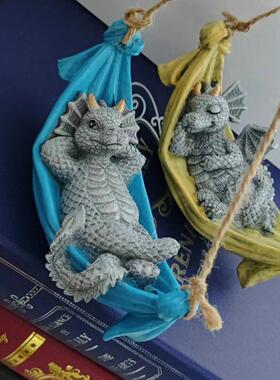 可爱的吊床小龙树脂工艺品挂件，家居庭院装饰修饰工艺品