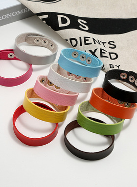 时尚百搭皮革简约手链