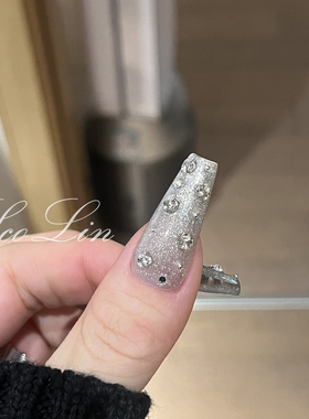 ScoLin【派对】手工定制穿戴甲施华洛 爆闪猫眼满钻超长芭蕾美甲