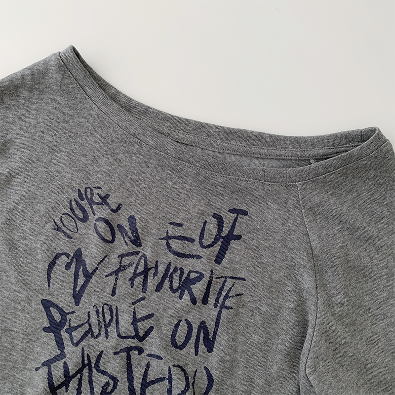 韩系2025秋季新款简约显瘦一字领长袖T恤女防晒罩衫宽松显瘦上衣 - 图1