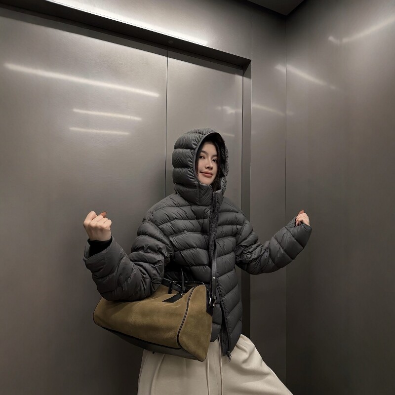 JVV SISTER 连帽排骨羽绒服女2025冬季爆款95白鸭绒保暖外套71277