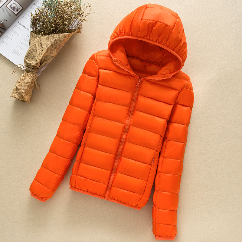  娇兰恋服饰羽绒服