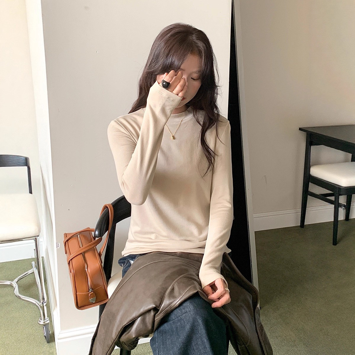 安婷露天丝羊毛中领打底衫女2025秋冬醋酸圆领纯色内搭保暖长袖,淘宝优惠券,粉丝福利购,淘宝优惠卷