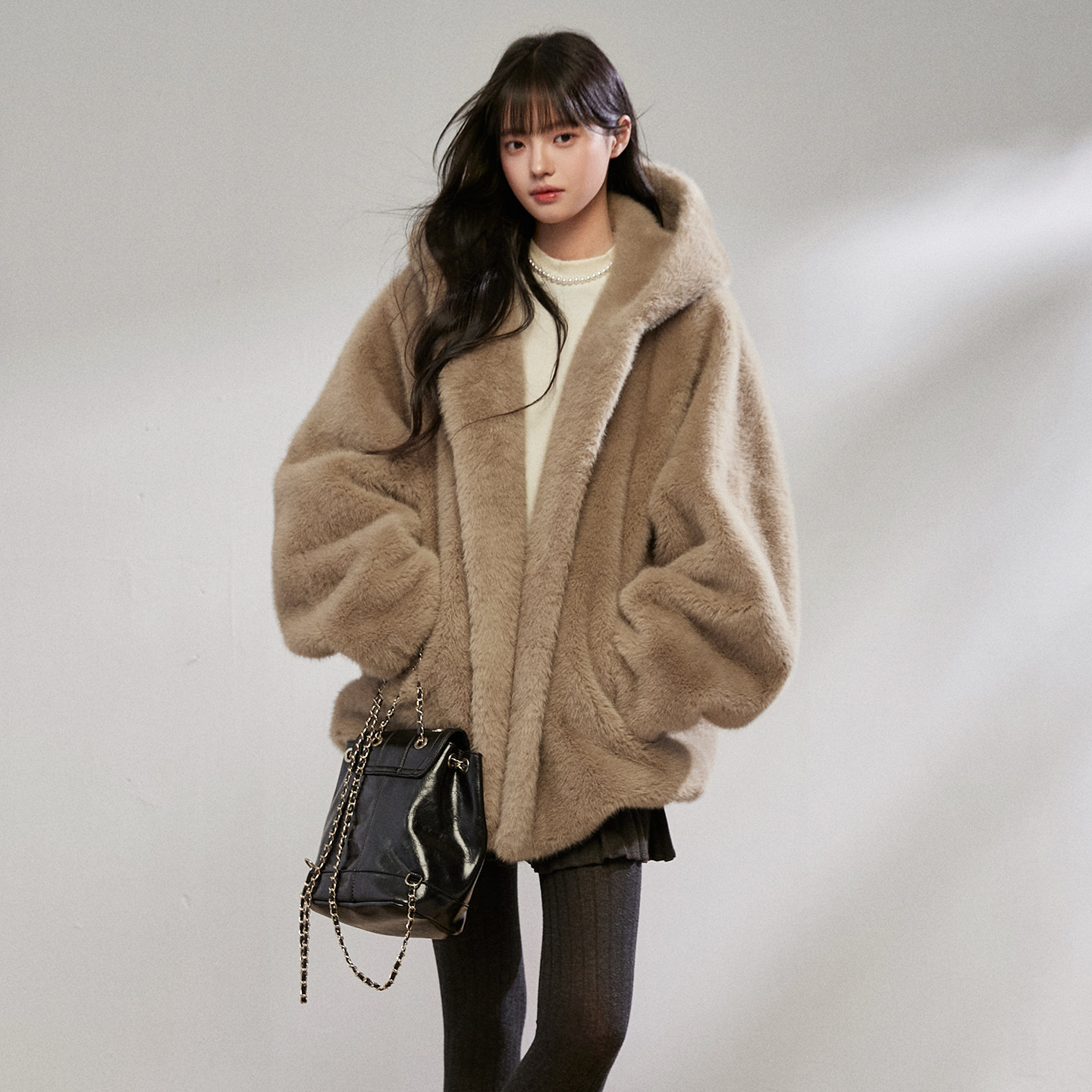 King Prince慵懒连帽斗篷短款大衣女秋冬宽松皮毛一体毛呢外套,淘宝优惠券,粉丝福利购,淘宝优惠卷