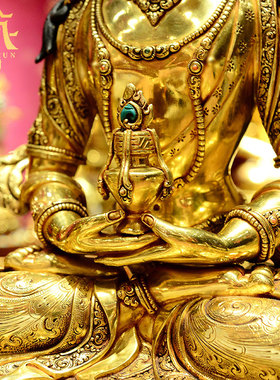 家居客厅装饰摆件铜鎏金雕花铜像