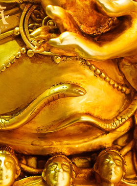 藏村铜鎏金雕花工艺桌面艺术摆件