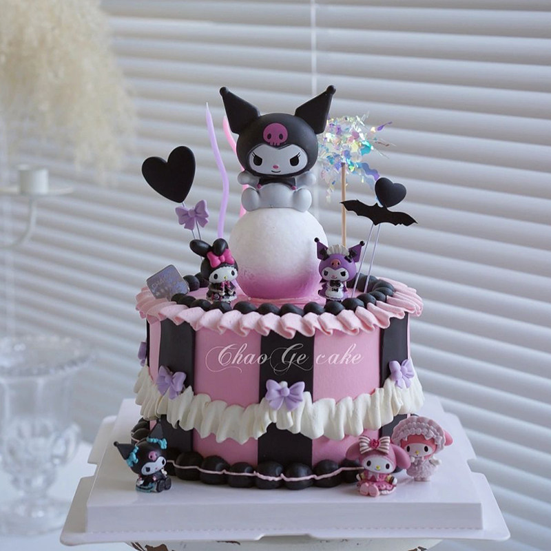 库洛米蛋糕装饰摆件三丽鸥复古蛋糕装饰黑粉系带灯生日万圣节装扮