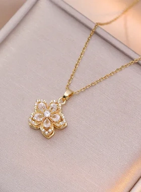 花朵吊坠新款女项链钛钢气质旋转紫荆花设计锆石小众网红轻奢