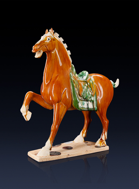 九朝高水旺唐三彩精品马摆件