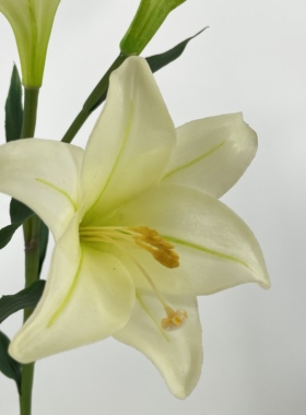 仿真软胶3头百合PU香水百合假花摆件手感高端餐桌装饰花保湿百合