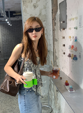 猫眼形状粗框黑框墨镜女复古