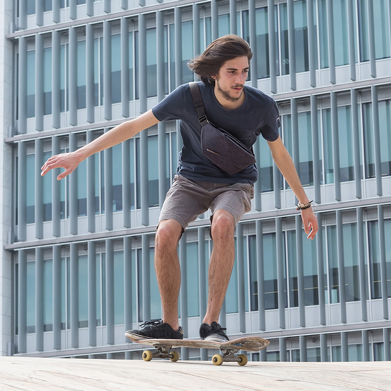 美国潮牌niid胸包男士运动女斜挎包 niid男士包袋