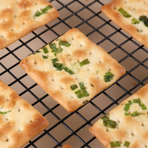 台湾中祥苏打饼干咸味香葱饼干葱花蔬菜原味牛轧糖牛扎饼干原材料 - 图3