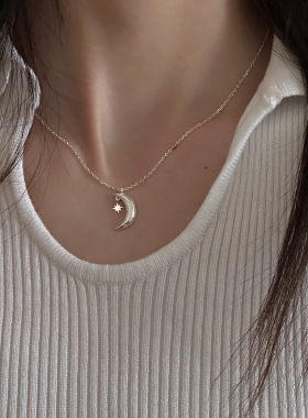 925纯银八芒星项链女轻奢精致清冷感月牙锁骨链百搭秋季新品颈链