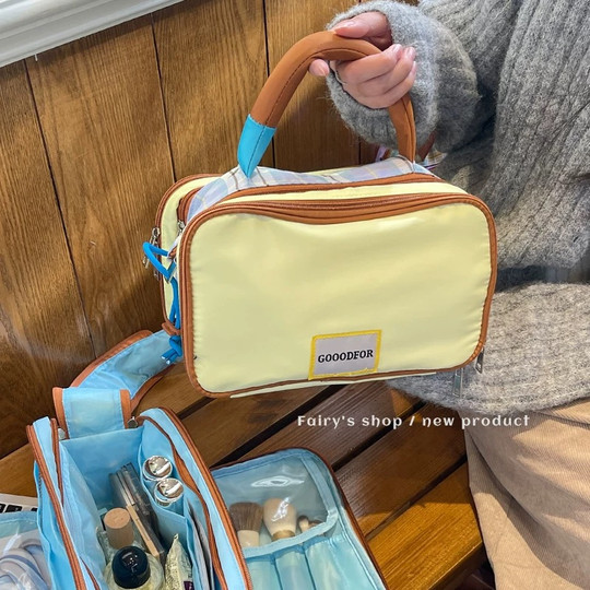 Liu Yifei's same large-capacity makeup bag portable and waterproof