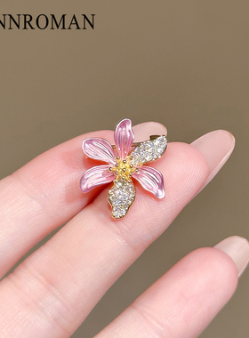 水晶花朵胸针女高级感轻奢