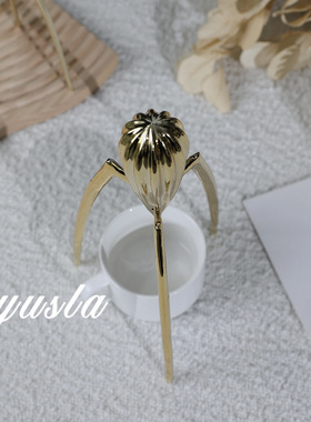 跨境爆款章鱼现代外星人电镀榨汁器摆件样板房厨房餐厅桌面装饰品