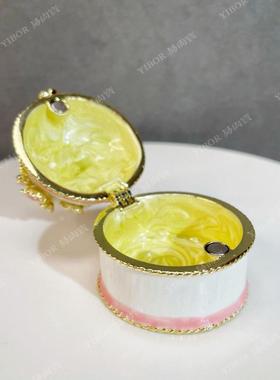 供应立体金属创意动物可爱小兔子珐琅首饰盒磁吸式翻盖珠宝盒摆件