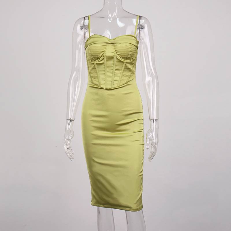 2021年夏季新品女装气质绿色抹胸吊带束腰显瘦连衣裙含胸垫聚拢裙