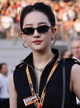 刘亦菲时髦黑色方形五角星太阳镜