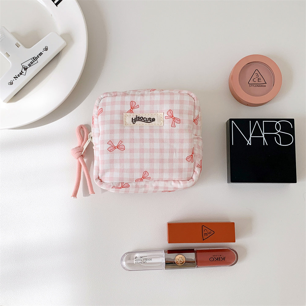 Hisocute少女方形化妆品收纳包格子卫生棉包学生小号耳机数据线包,淘宝优惠券,粉丝福利购,淘宝优惠卷