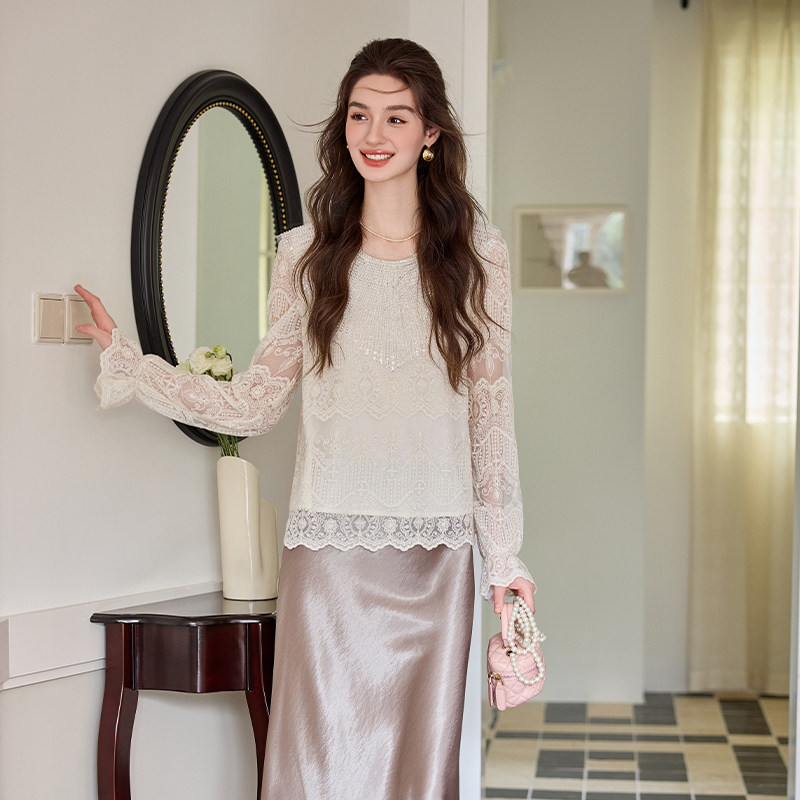 白鹿语法式复古蕾丝拼接亮片衬衫25秋新款设计感优雅别致套头上衣