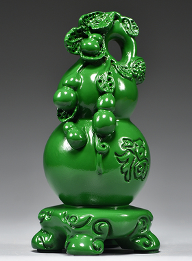 绿色实木质雕刻葫芦摆件