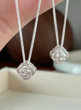 足银990拉丝梅花项链两色镶钻新中式小众精致吊坠百搭奢华锁骨链