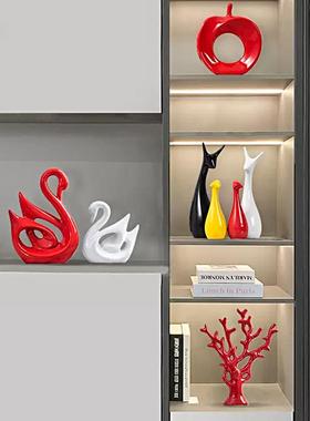 客厅摆件创意红色轻奢家居天鹅装饰品电视柜酒柜陶瓷小摆设工艺礼