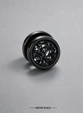 中国风精钢锆钻石黑色水晶耳钉