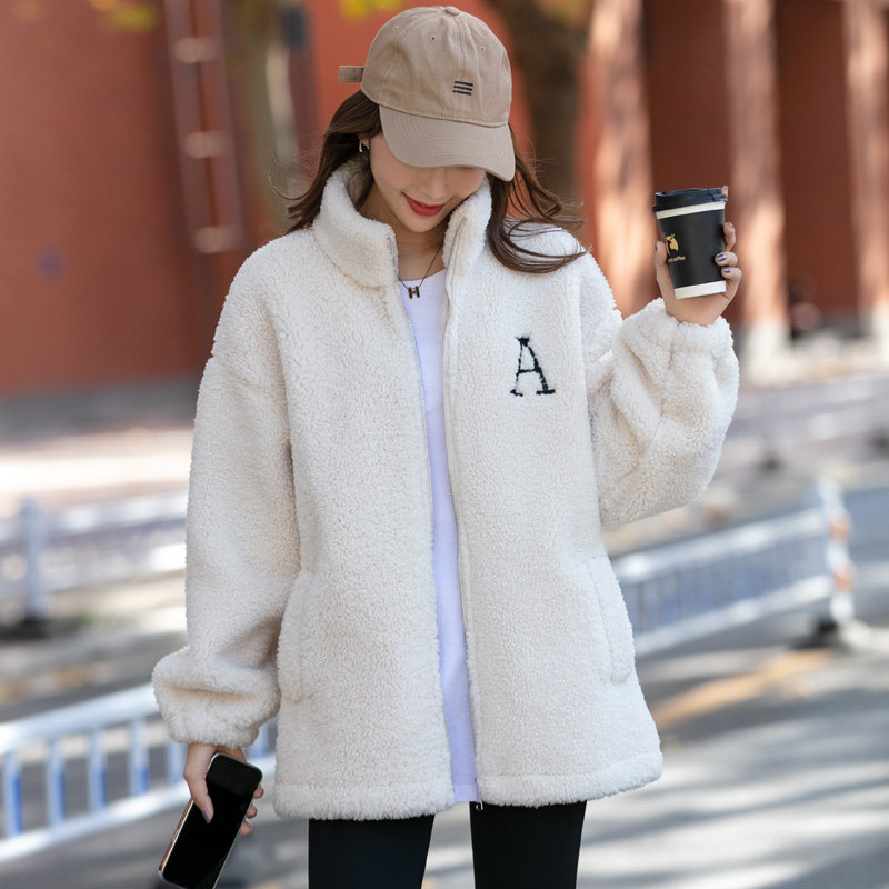 颗粒绒毛毛外套2021年秋冬新款拉链 伊姿诗航短外套