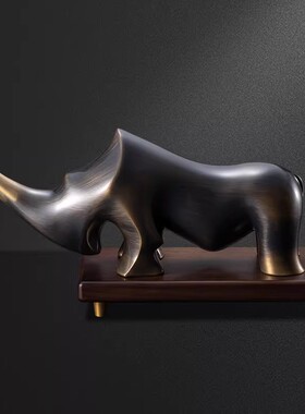 威弗列德轻奢黄铜犀牛桌面摆件
