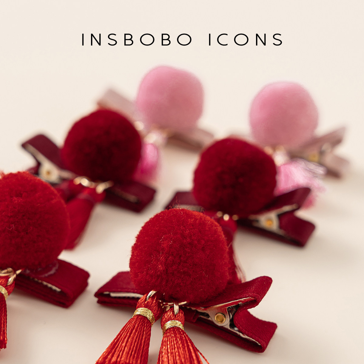 INSbobo儿童发饰2025新款喜庆小女孩毛球女童发夹红色拜年服头饰,淘宝优惠券,粉丝福利购,淘宝优惠卷